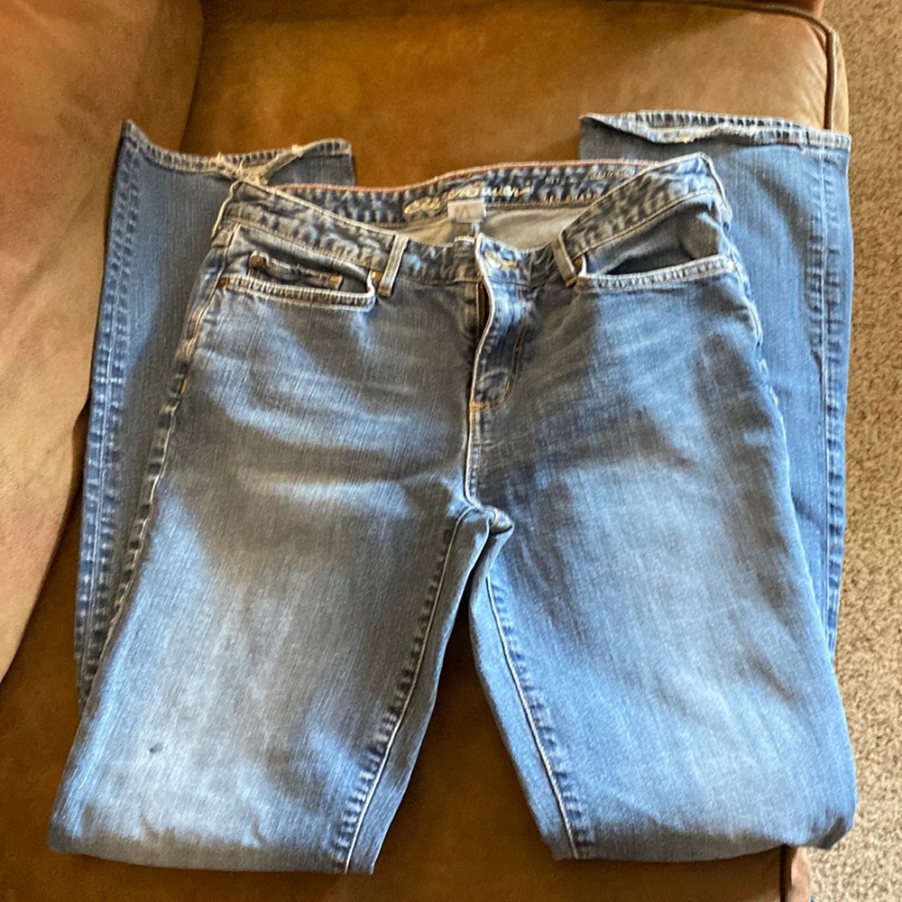 Eddie Bauer slightly curvy bootcut jeans. Size 8.